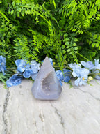 Druzy Agaat diamantvorm (284 gr/10 cm)