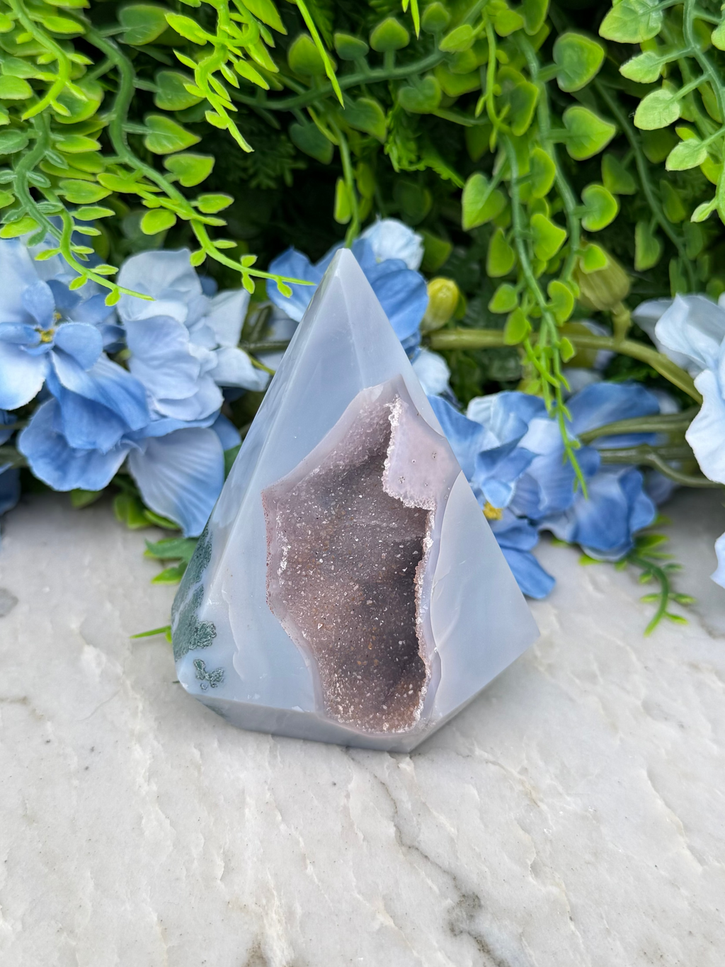 Druzy Agaat diamantvorm (208 gr/9 cm)