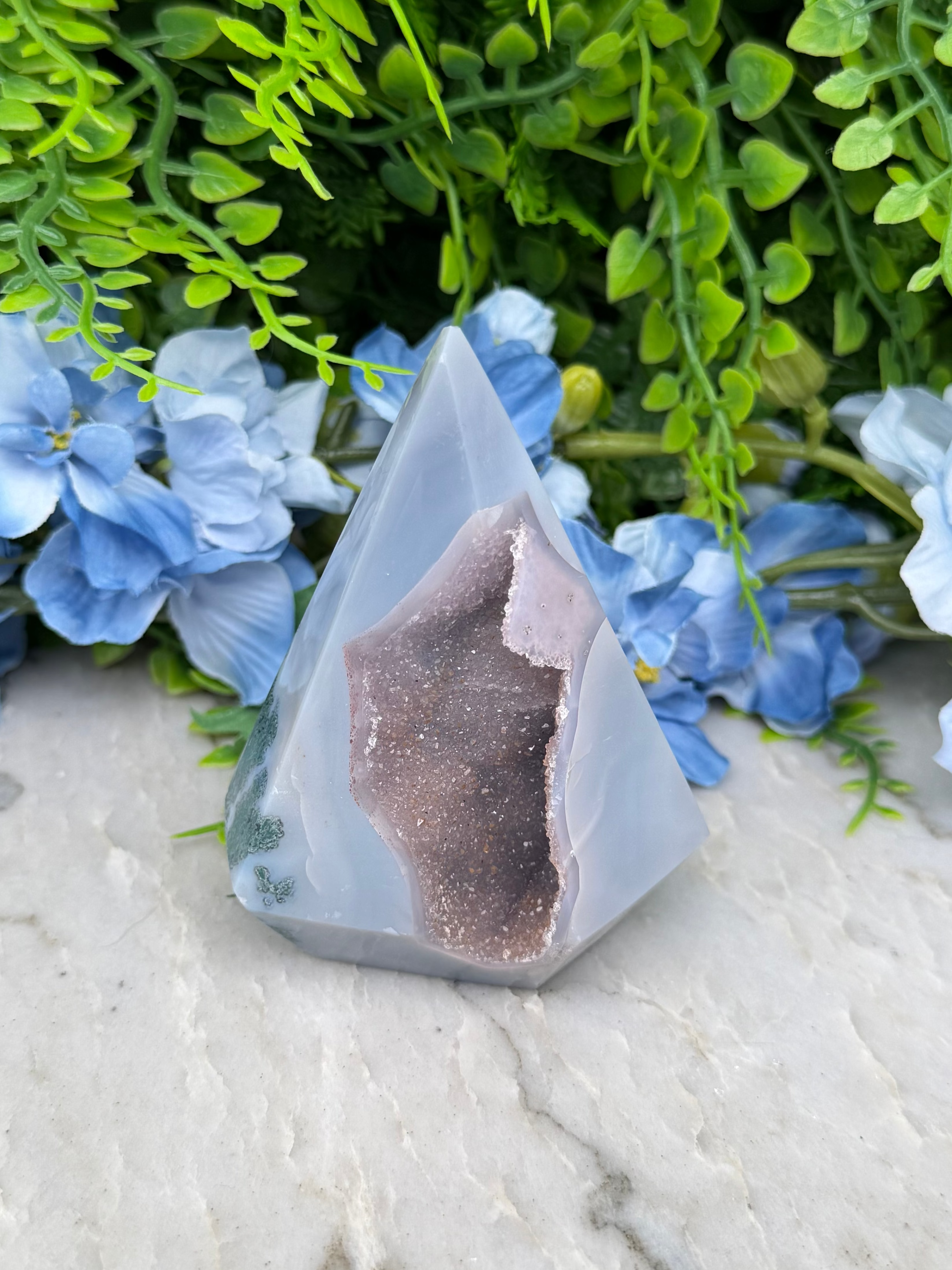 Druzy Agaat diamantvorm (208 gr/9 cm)