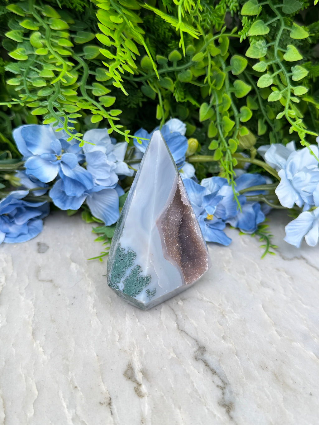Druzy Agaat diamantvorm (208 gr/9 cm)