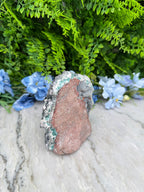 Groene Amethist flower cluster (488 gr/11 cm)