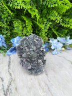Groene Amethist flower cluster (488 gr/11 cm)