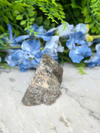 Labradoriet half gepolijst (134 gr/7 cm)