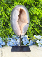 Druzy Agaat geode rondom gepolijst op standaard (1074 gr/21 cm)