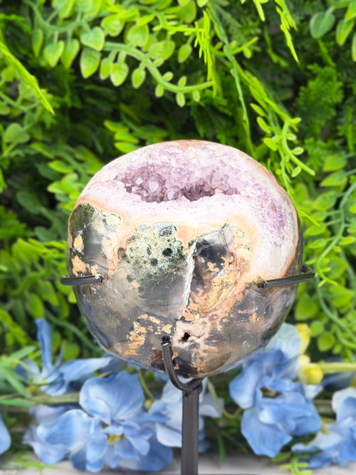 Amethyst on Rock Crystal Geode with Agate on a Stand (538 gr/14 cm)