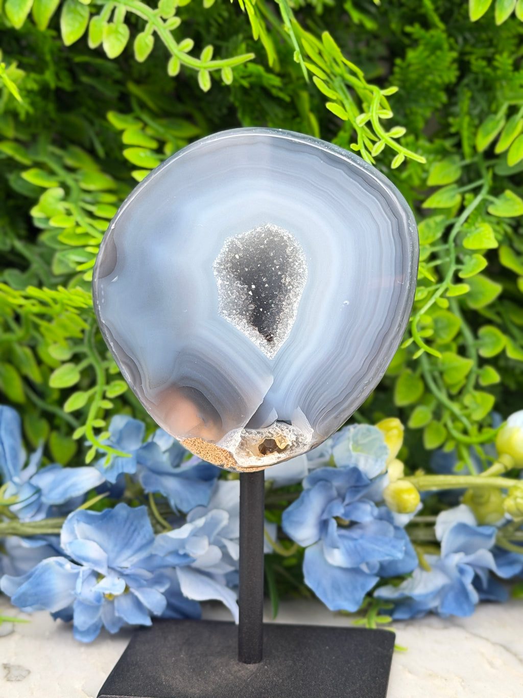 Agaat geode op standaard (376 gr/14 cm)