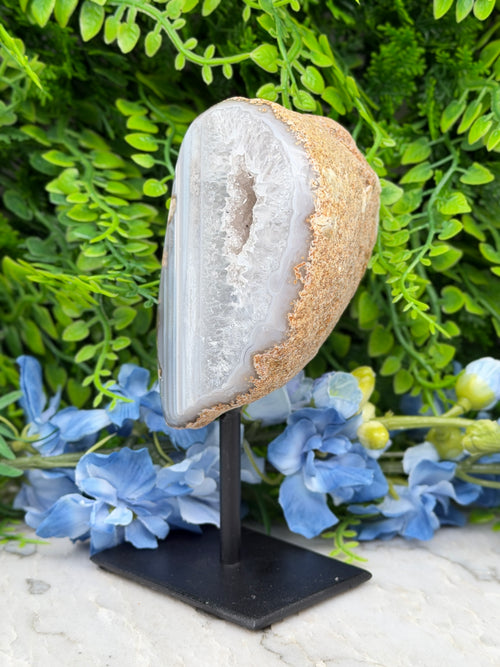 Agaat geode op standaard (490 gr/14 cm)