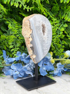 Agaat geode op standaard (490 gr/14 cm)