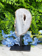 Agaat geode op standaard (490 gr/14 cm)