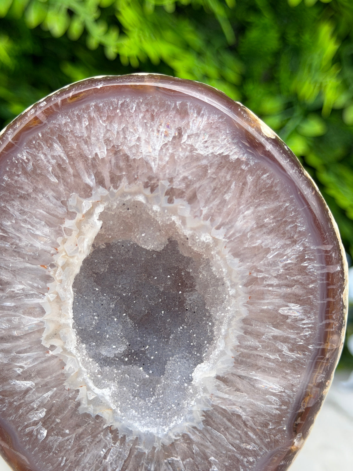 Agaat geode op standaard (418 gr/15 cm)