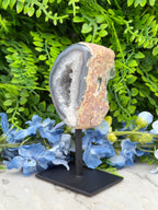 Agate geode on a stand (350 gr/13 cm)