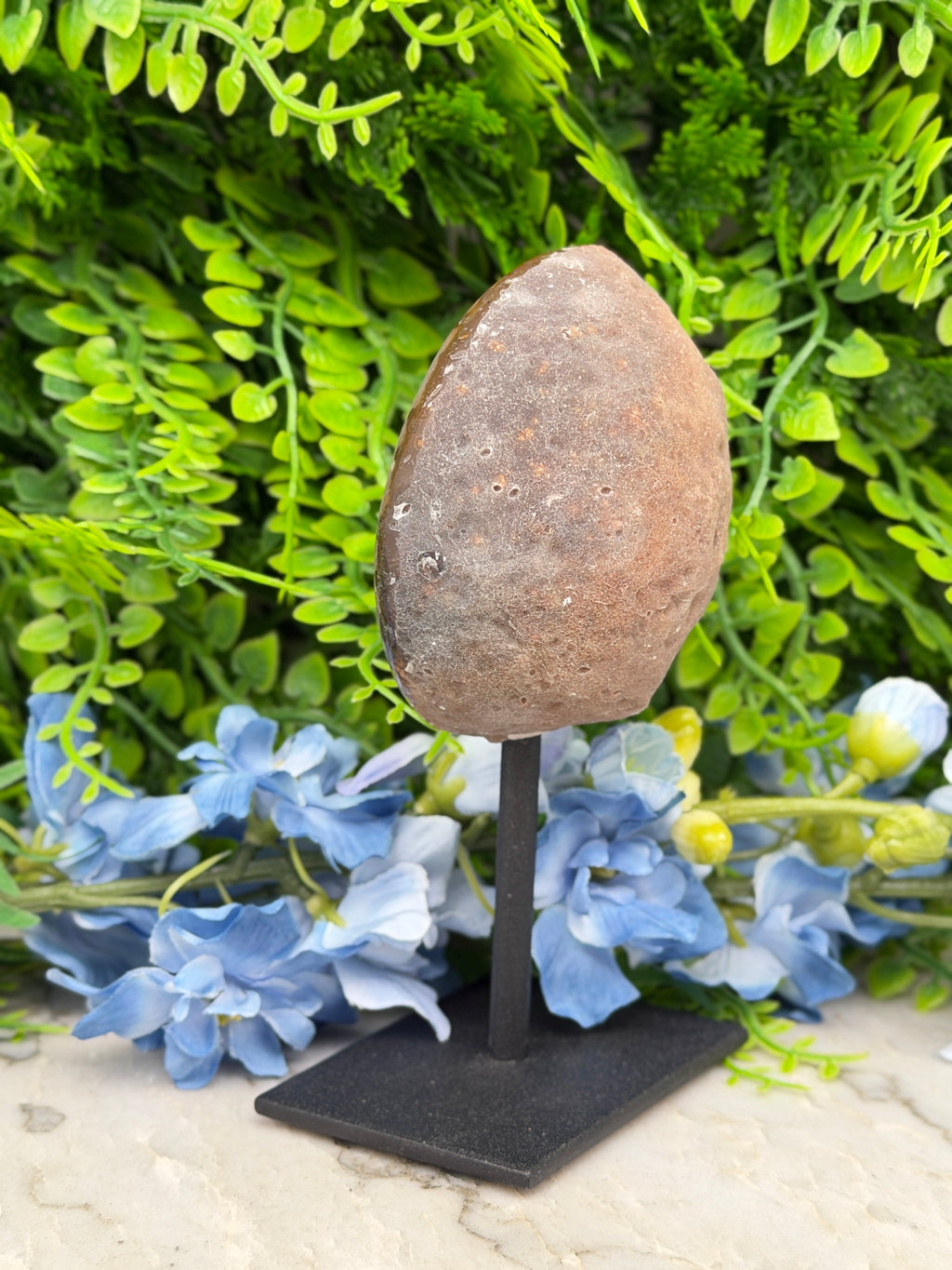 Agaat geode op standaard (356 gr/14 cm)