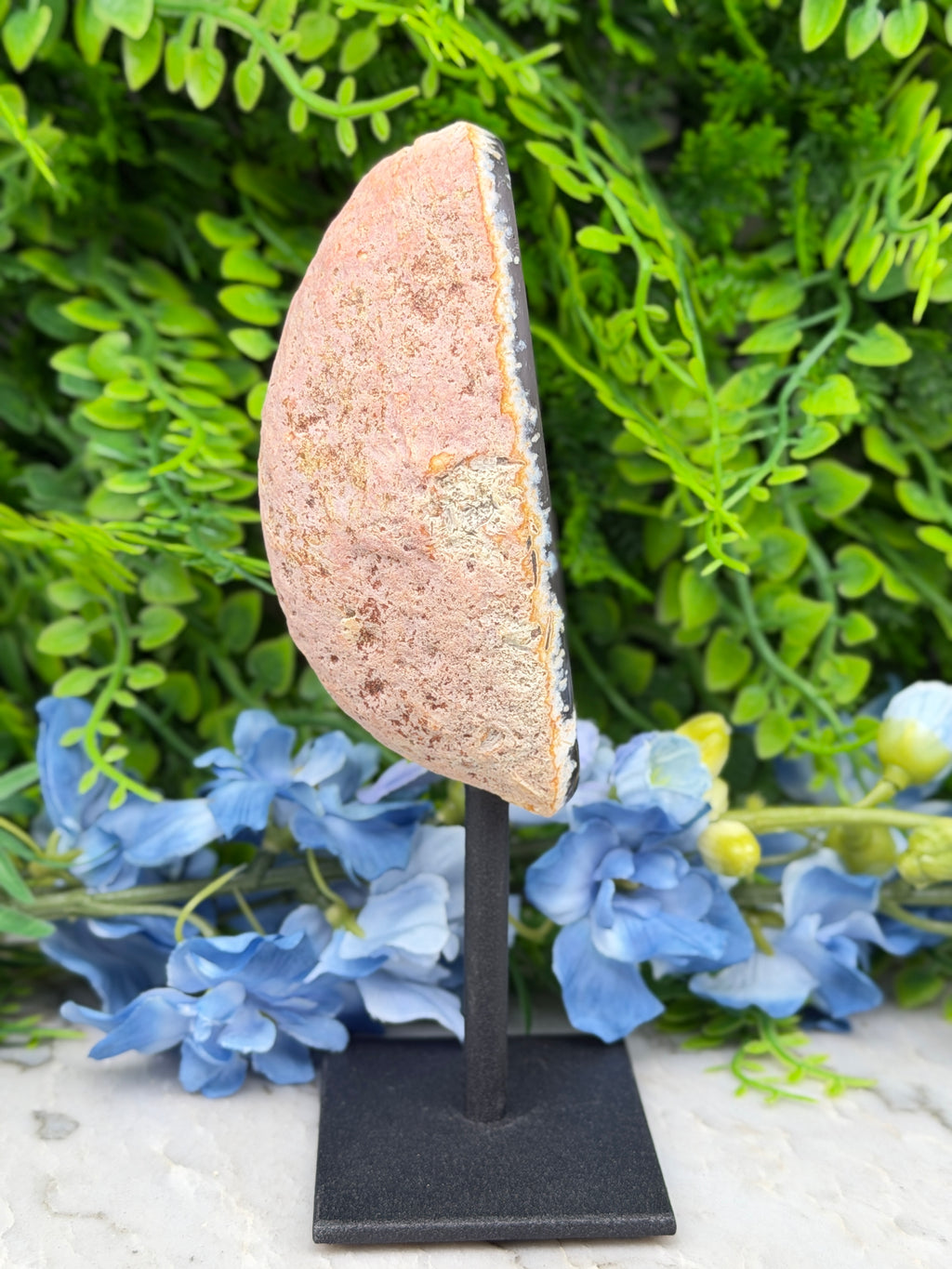 Agaat geode op standaard (384 gr/15 cm)