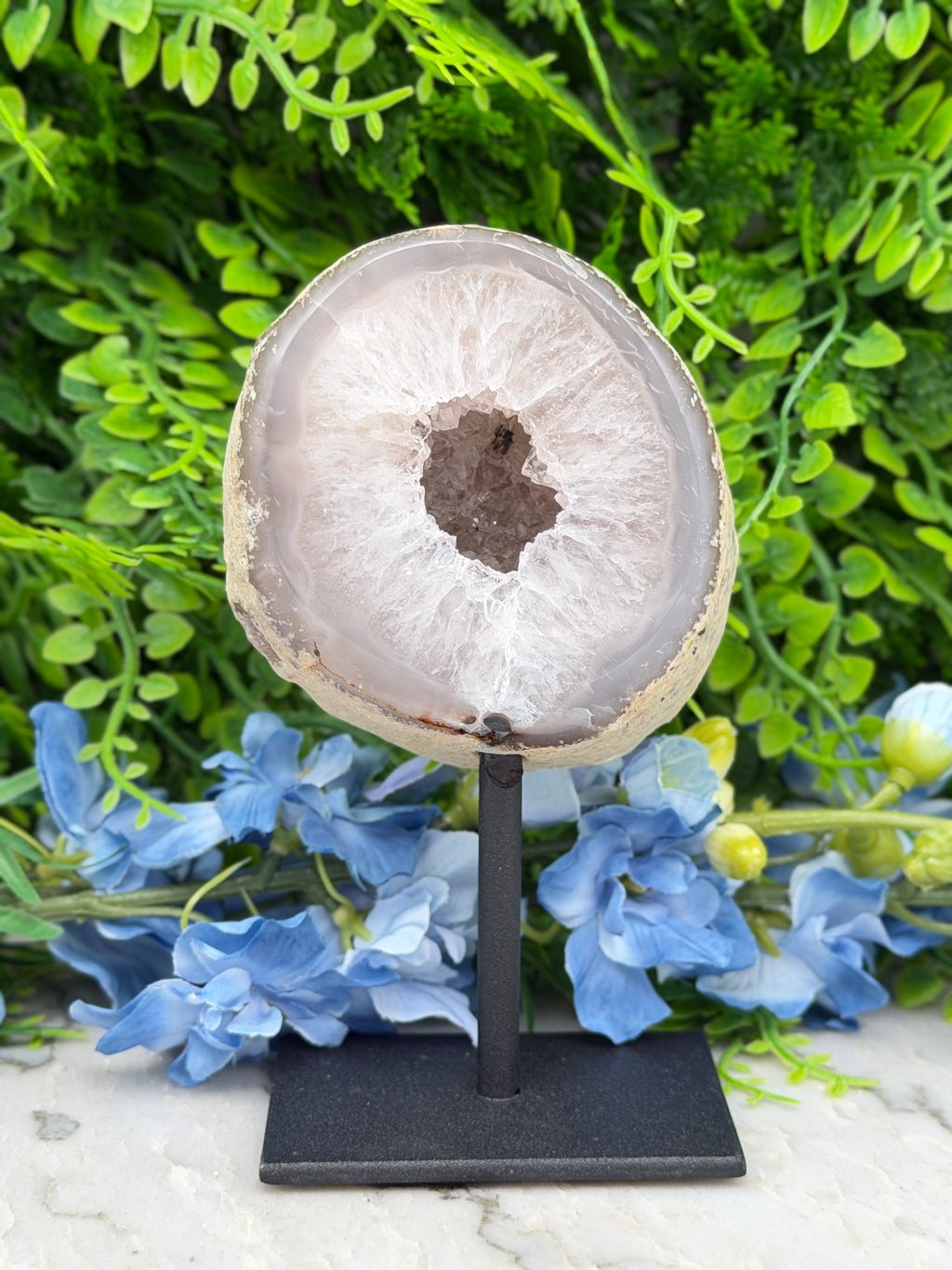 Agaat geode op standaard (476 gr/14 cm)