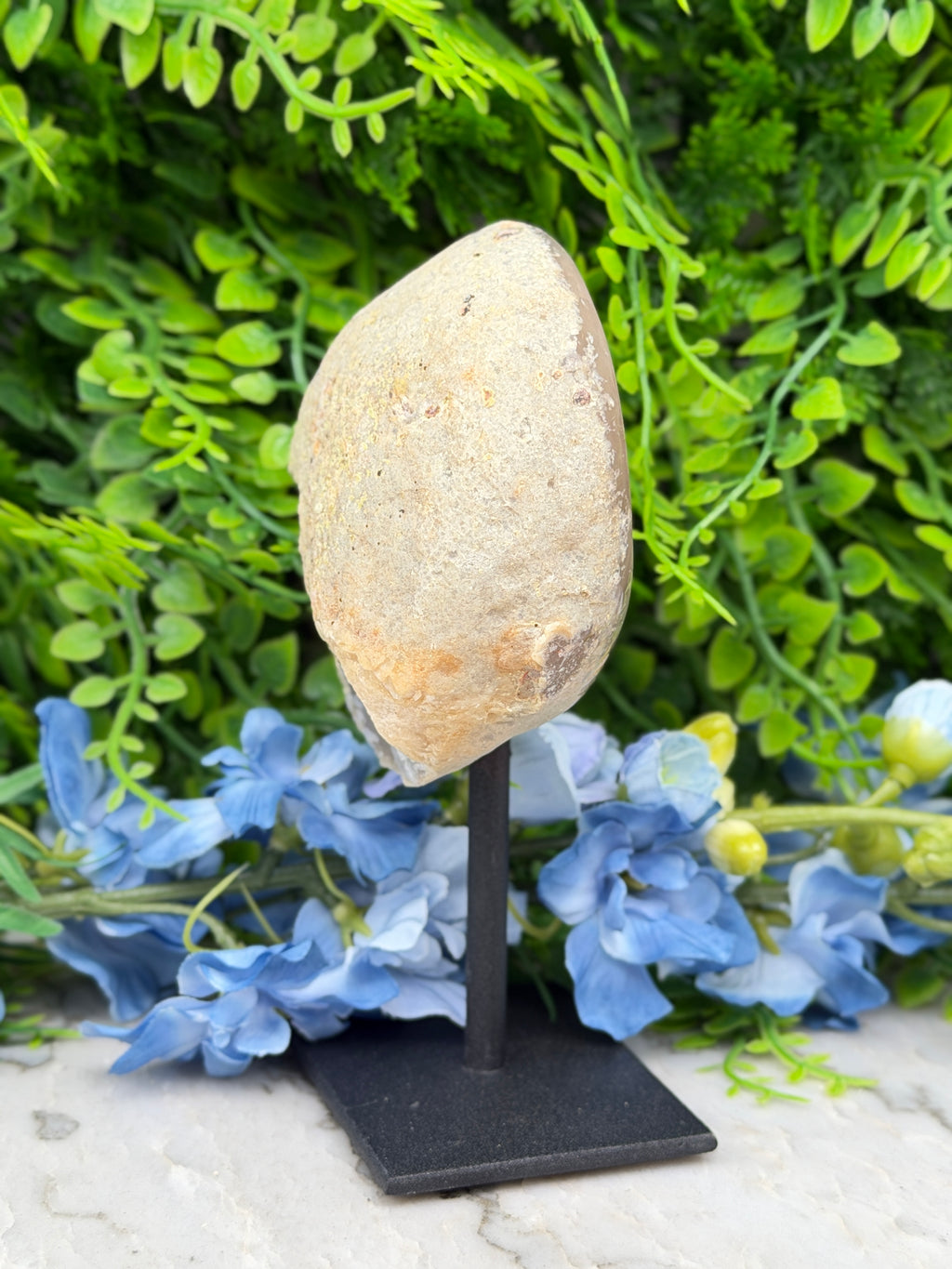 Agaat geode op standaard (476 gr/14 cm)
