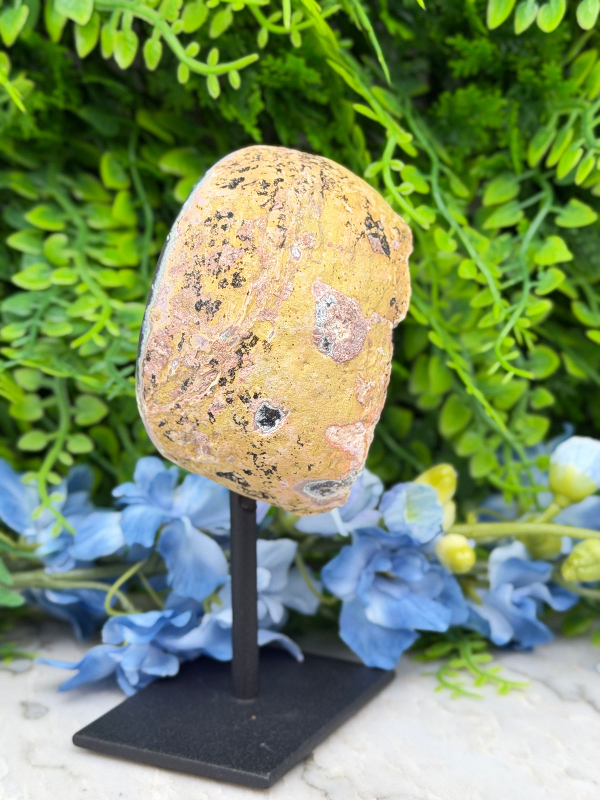 Agaat geode op standaard (480 gr/14 cm)