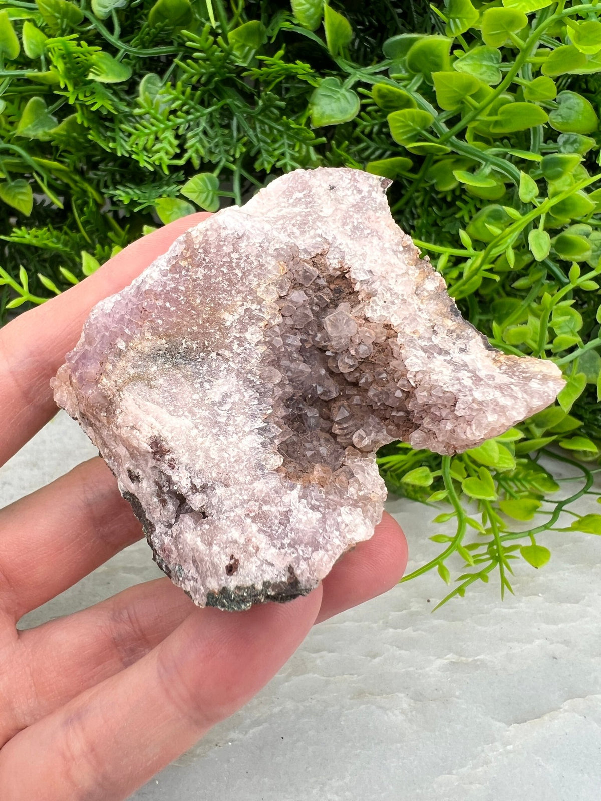 Roze Amethist cluster ruw by KEY LIME STORE