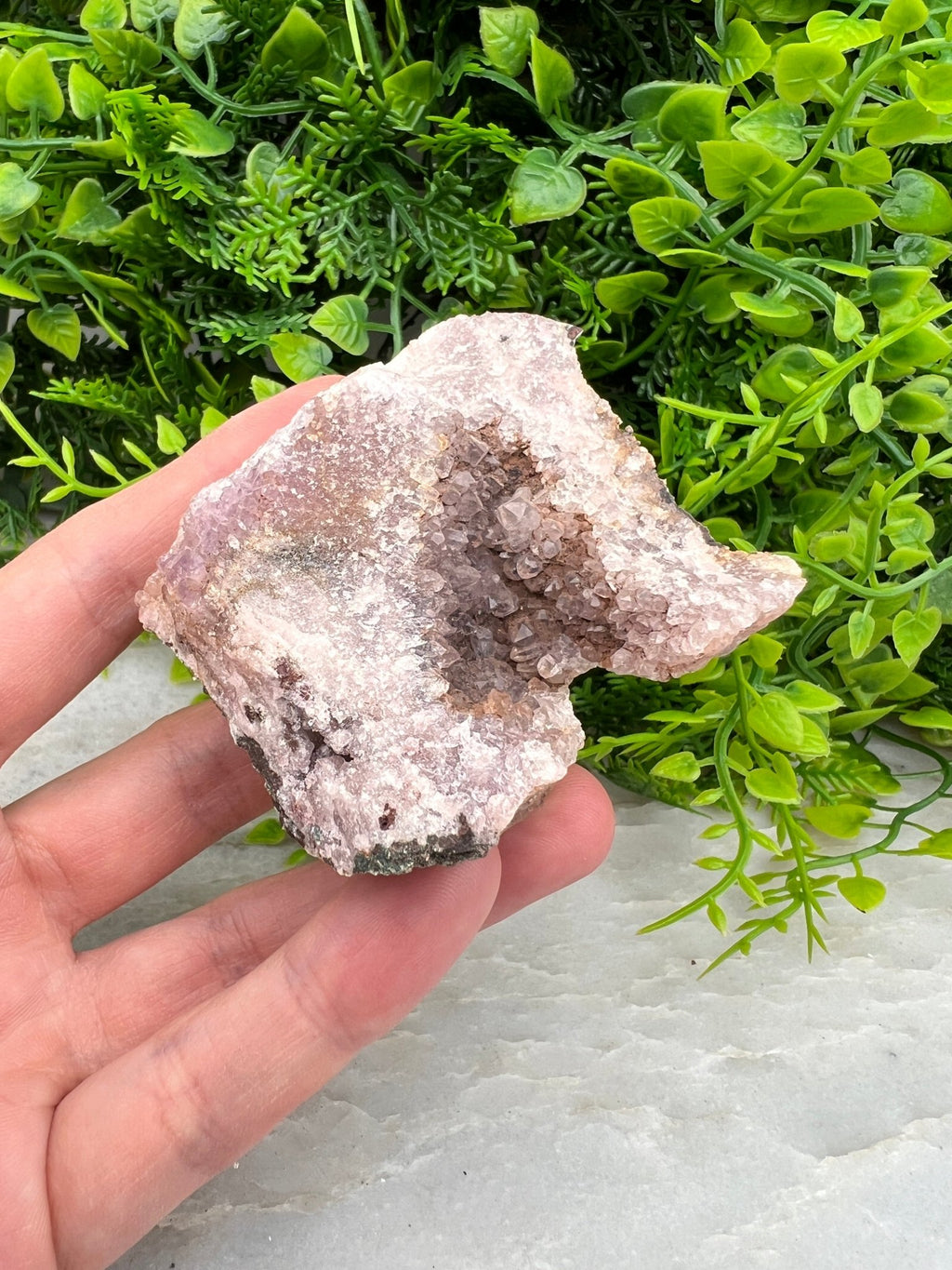 Roze Amethist cluster ruw by KEY LIME STORE
