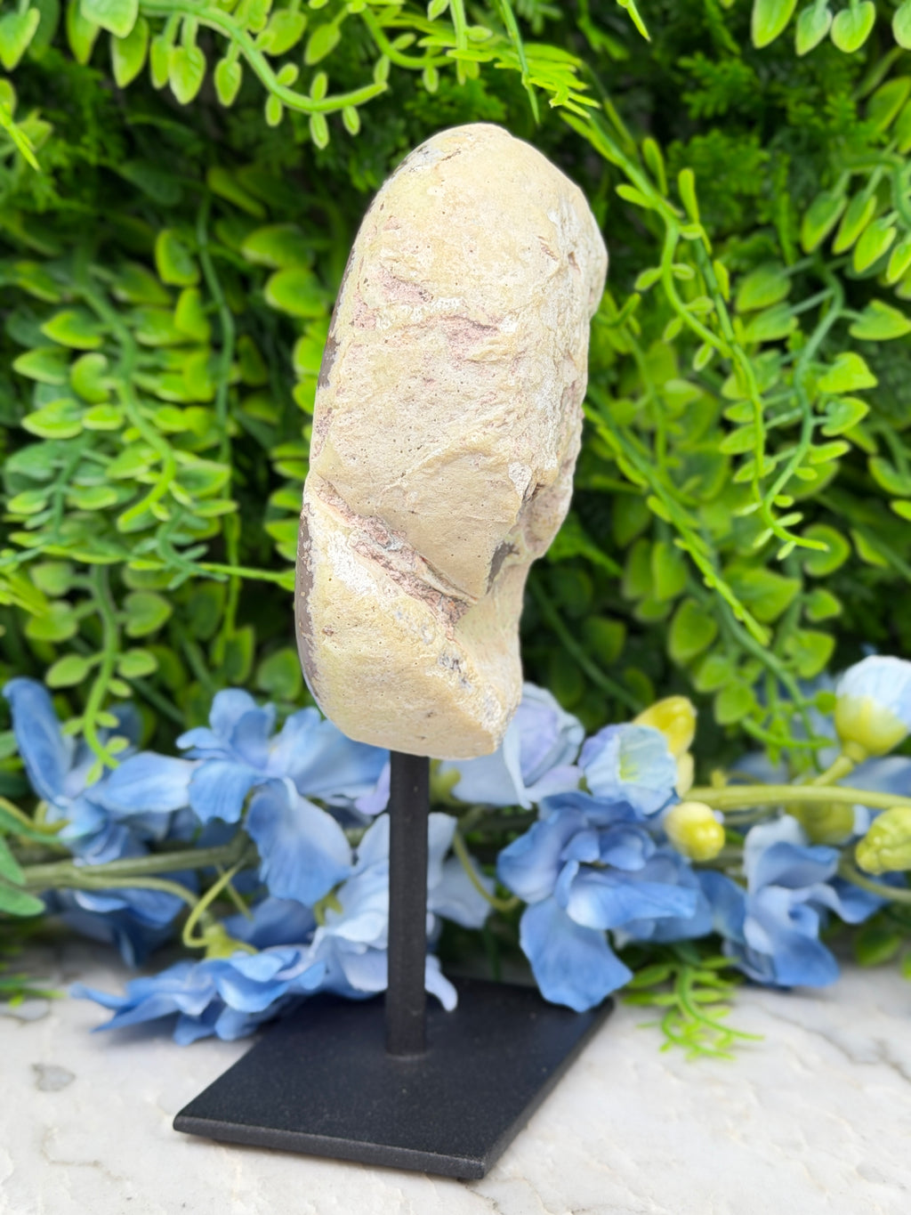 Agaat geode op standaard (412 gr/15 cm)