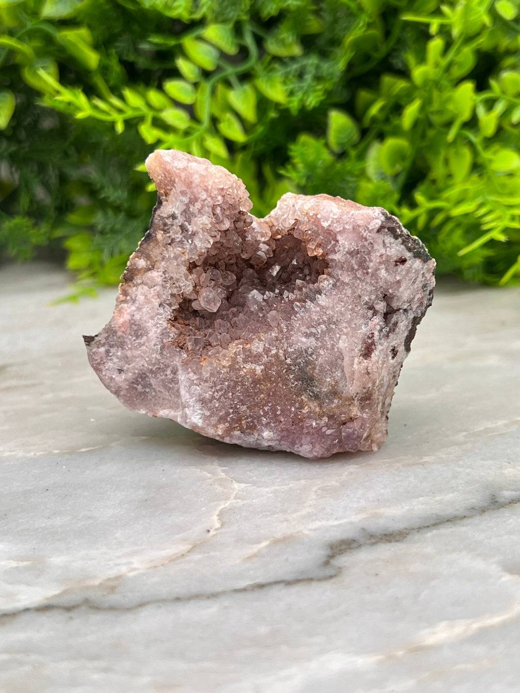 Roze Amethist cluster ruw by KEY LIME STORE