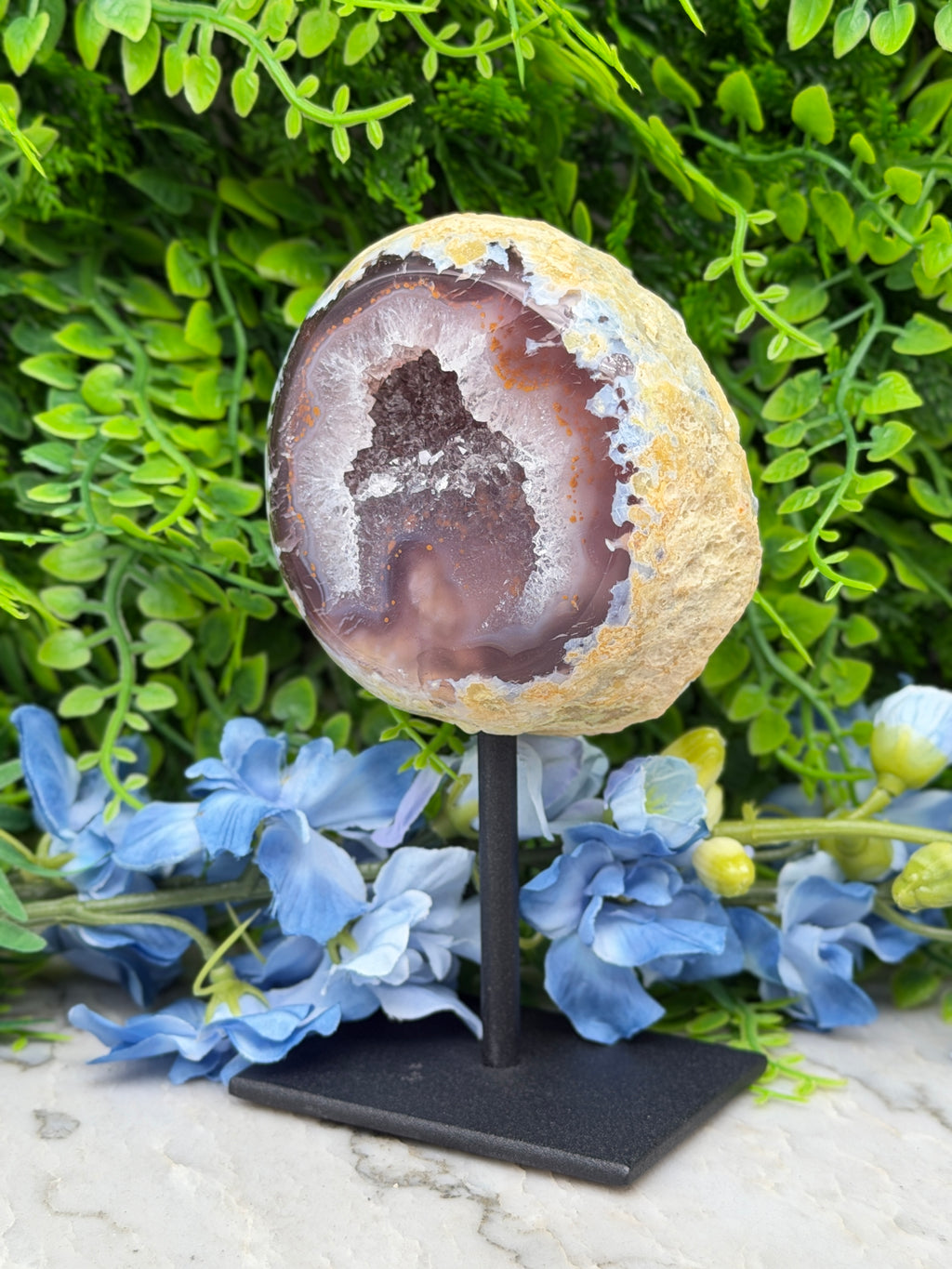 Agaat geode op standaard (442 gr/14 cm)