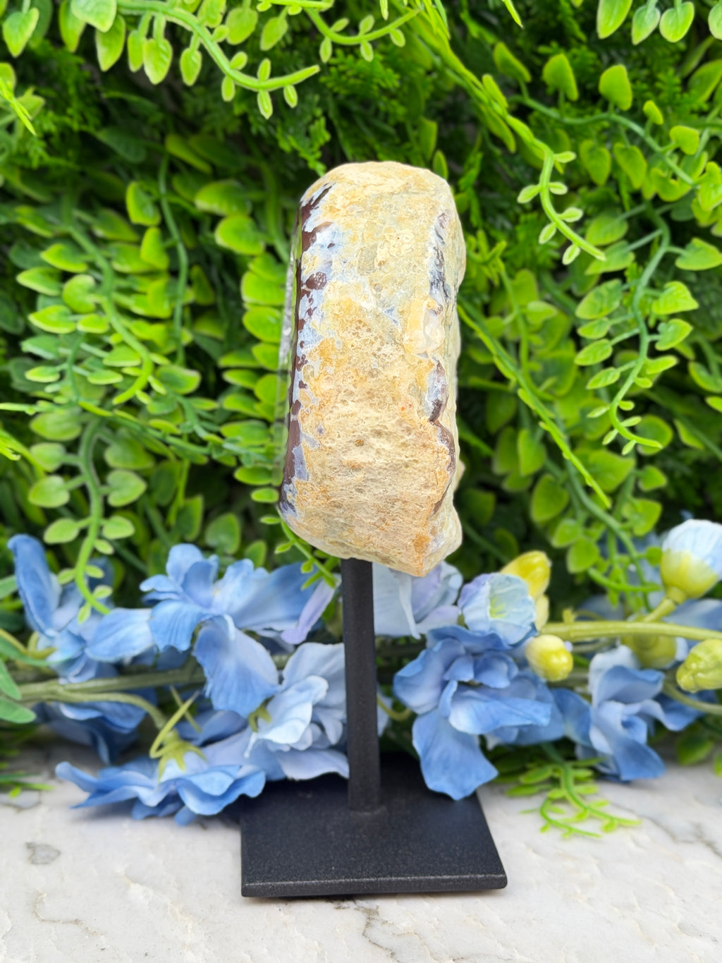 Agaat geode op standaard (442 gr/14 cm)