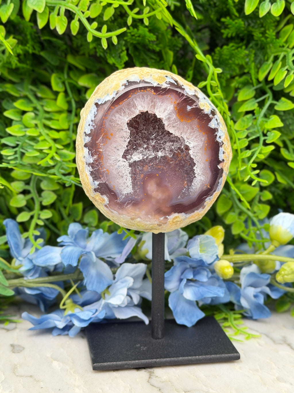 Agaat geode op standaard (442 gr/14 cm)