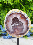 Agaat geode op standaard (442 gr/14 cm)