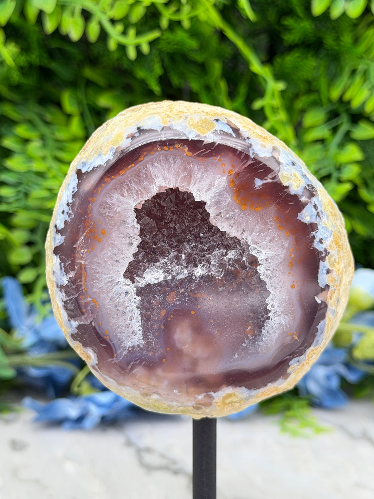 Agaat geode op standaard (442 gr/14 cm)