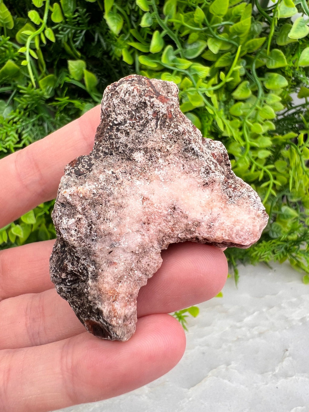 Roze Amethist cluster ruw by KEY LIME STORE