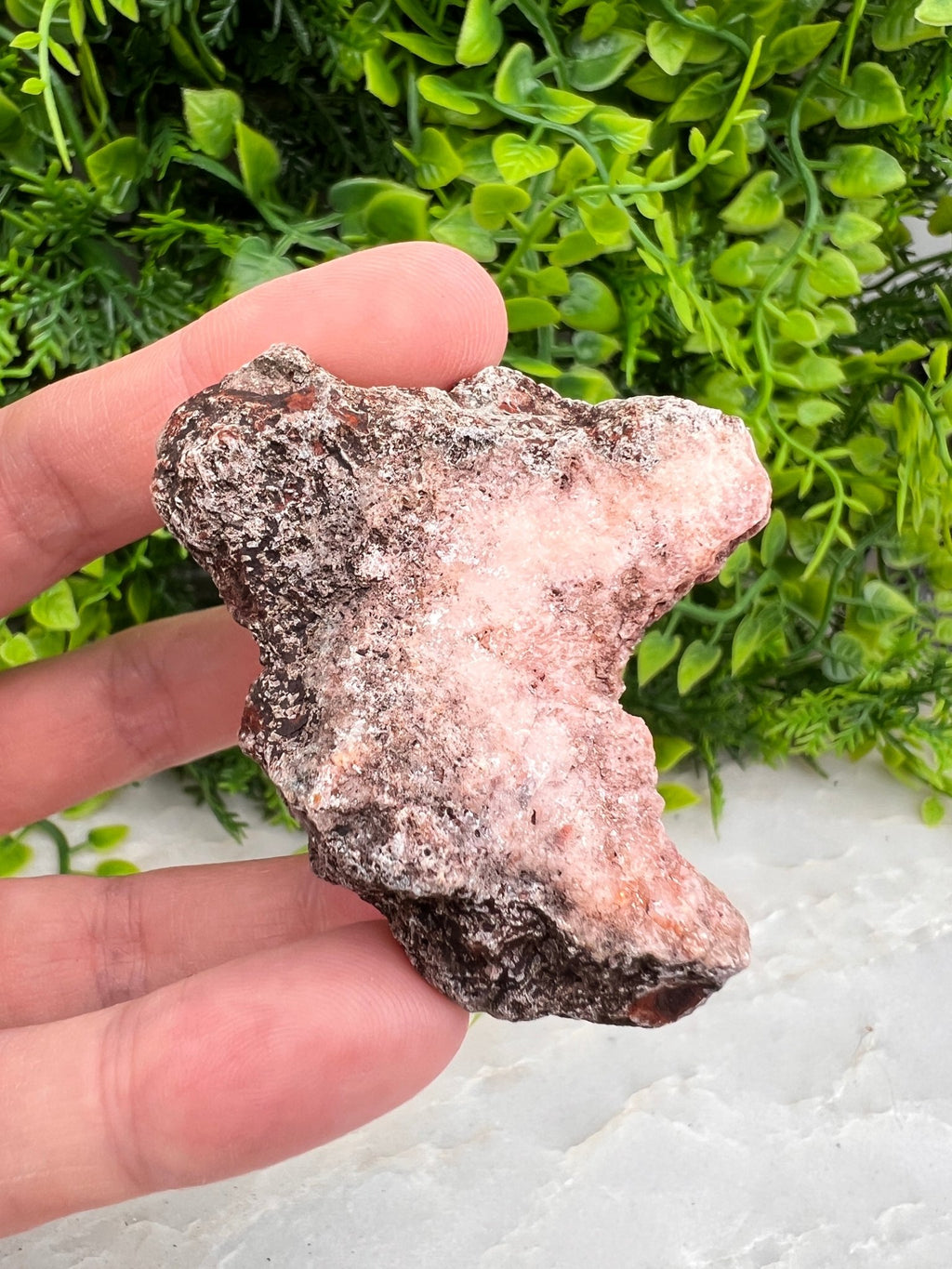 Roze Amethist cluster ruw by KEY LIME STORE