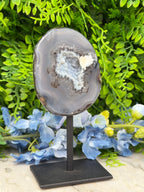 Agaat geode op standaard (326 gr/15 cm)