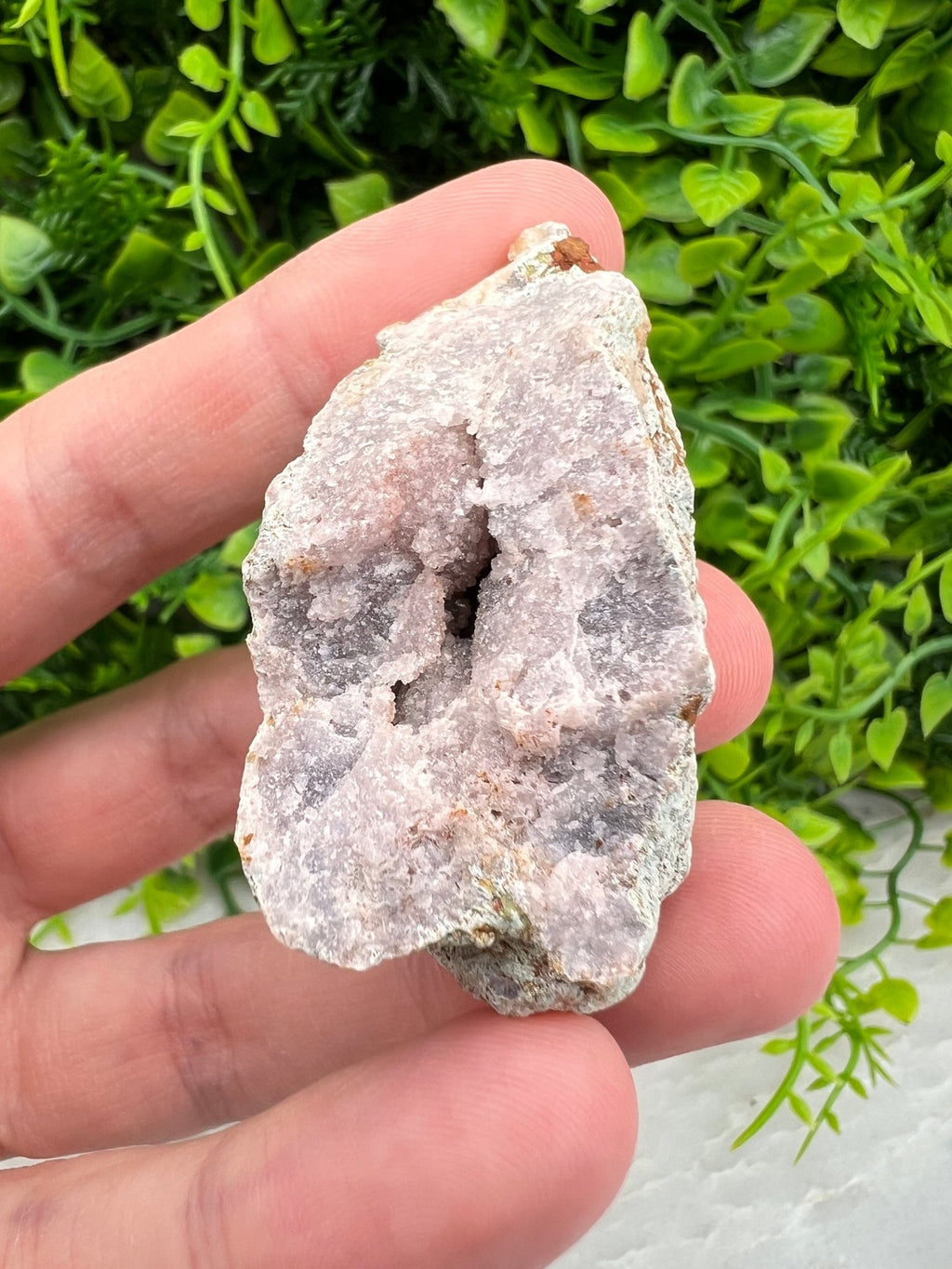 Roze Amethist cluster ruw by KEY LIME STORE