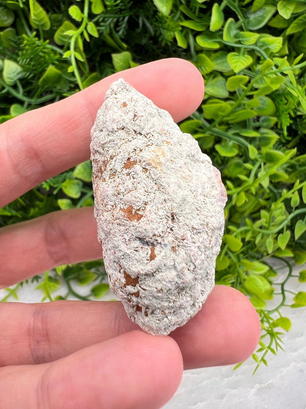 Roze Amethist cluster ruw by KEY LIME STORE