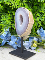 Agaat geode op standaard (394 gr/15 cm)