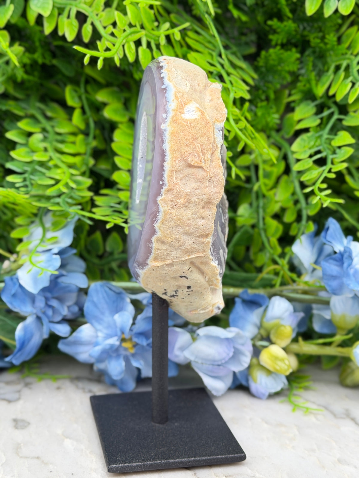 Agaat geode op standaard (394 gr/15 cm)