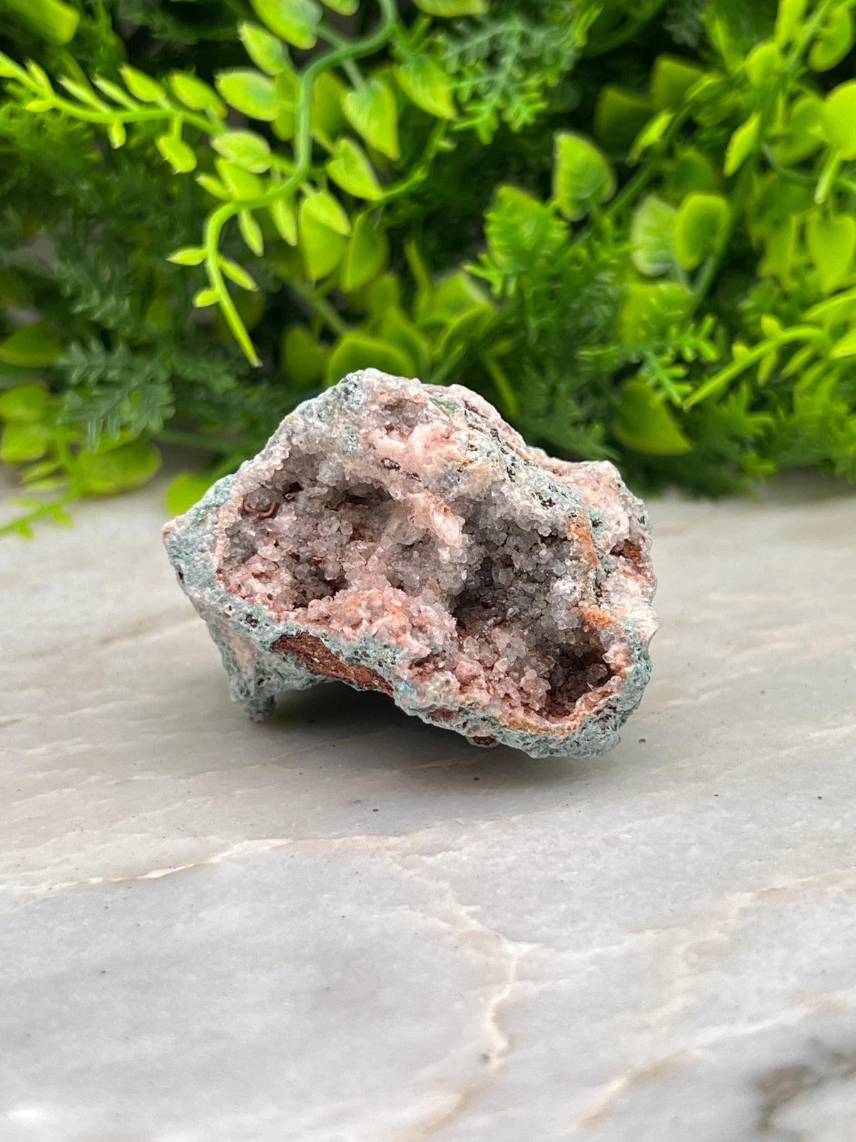 Roze Amethist cluster ruw by KEY LIME STORE