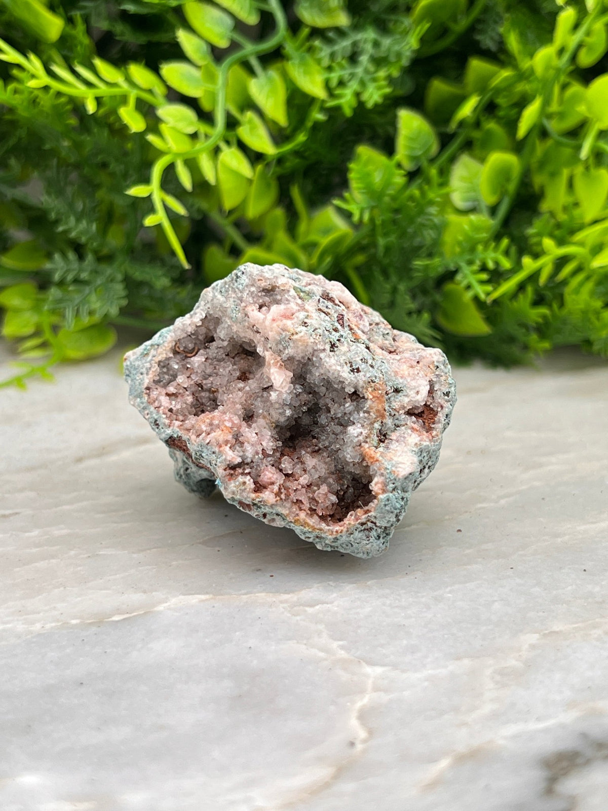 Roze Amethist cluster ruw by KEY LIME STORE