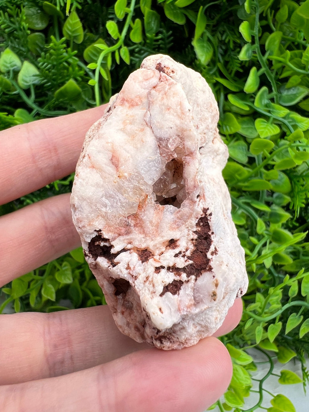 Roze Amethist cluster ruw by KEY LIME STORE