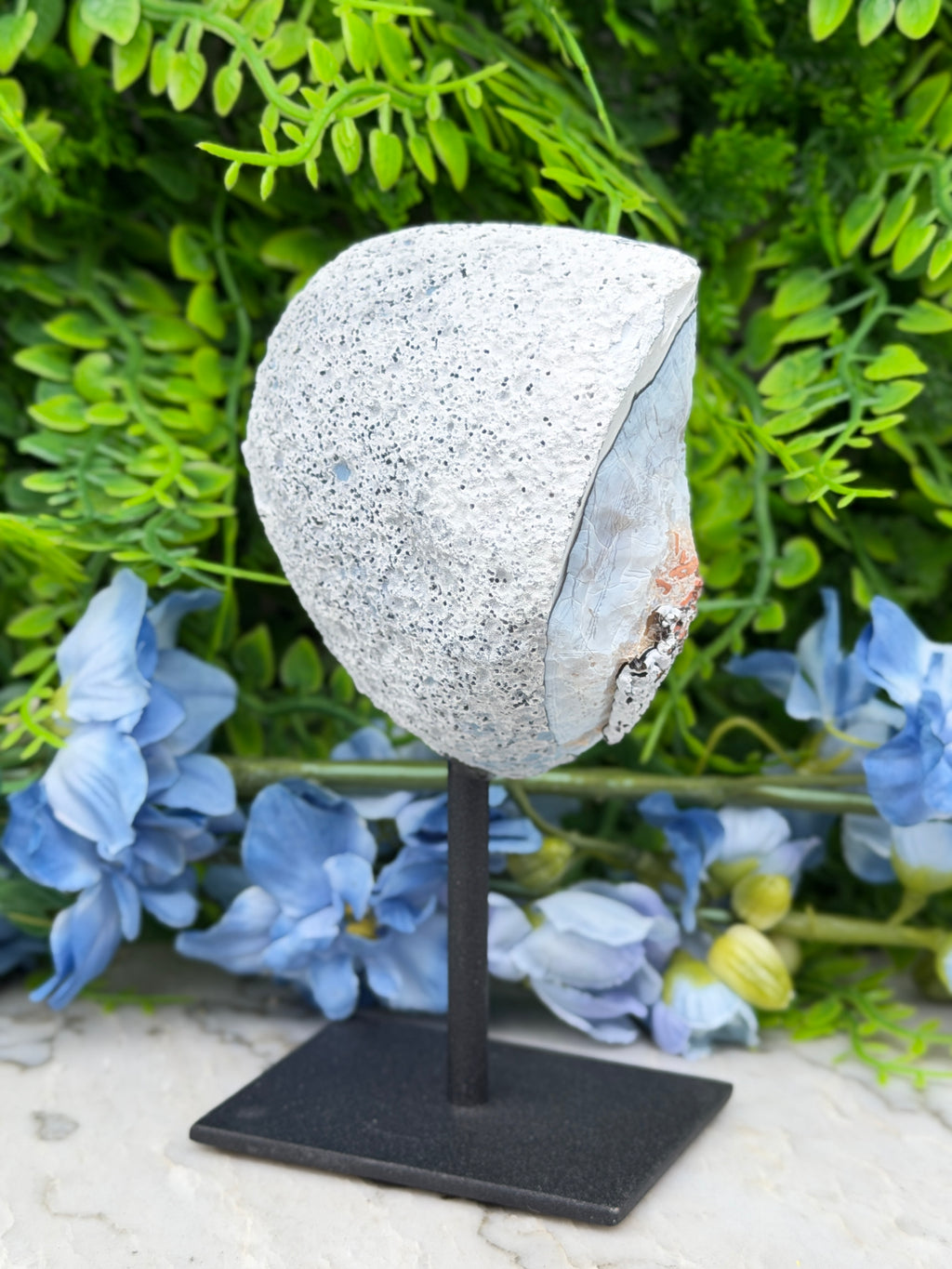 Agaat geode op standaard (374 gr/14 cm)