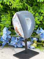 Agaat geode op standaard (374 gr/14 cm)
