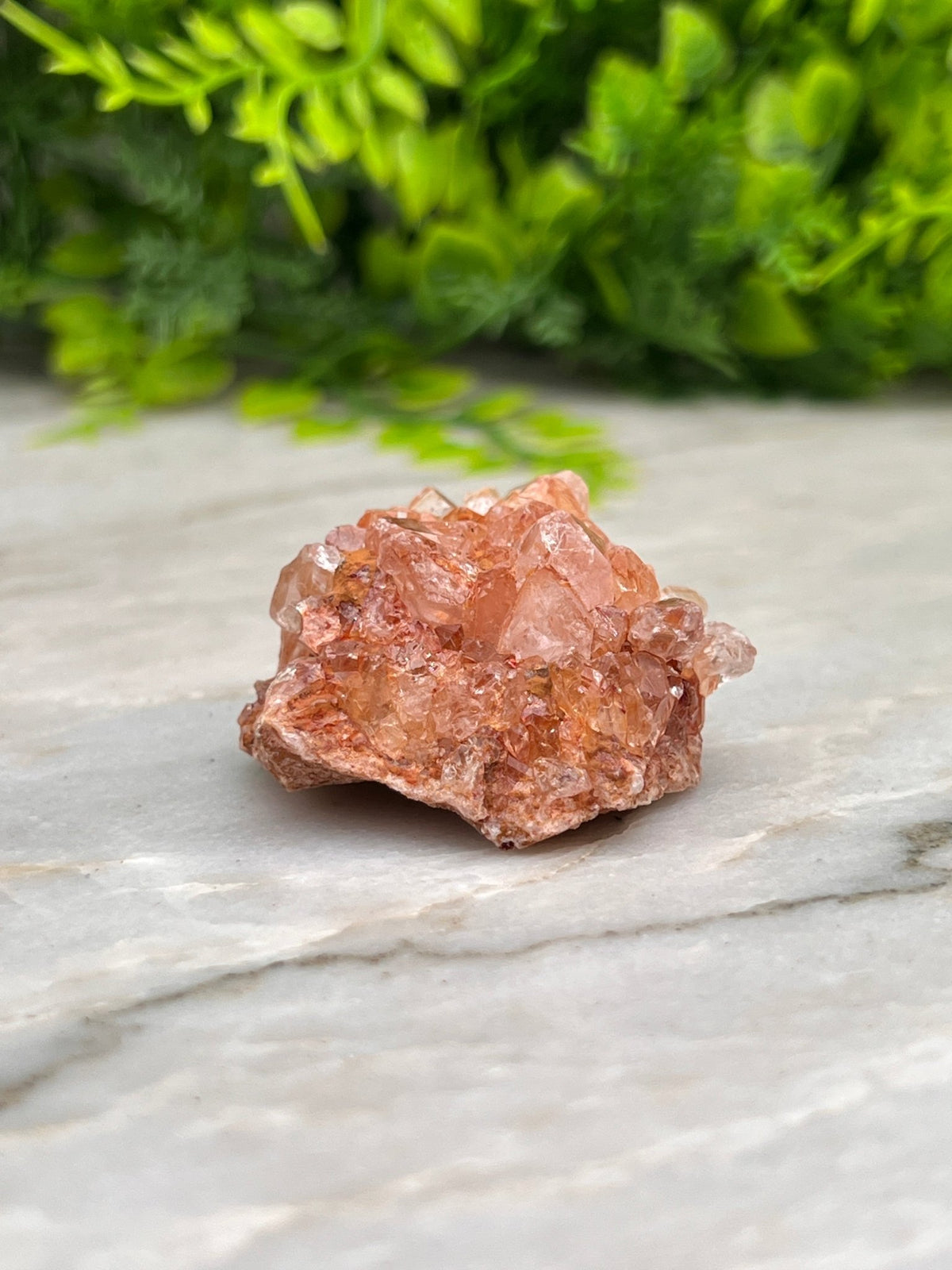 Roze Amethist cluster by KEY LIME STORE