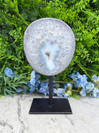 Halve Agaat op standaard (1280 gr/21 cm)