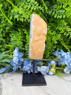 Halve Agaat op standaard (764 gr/17 cm)