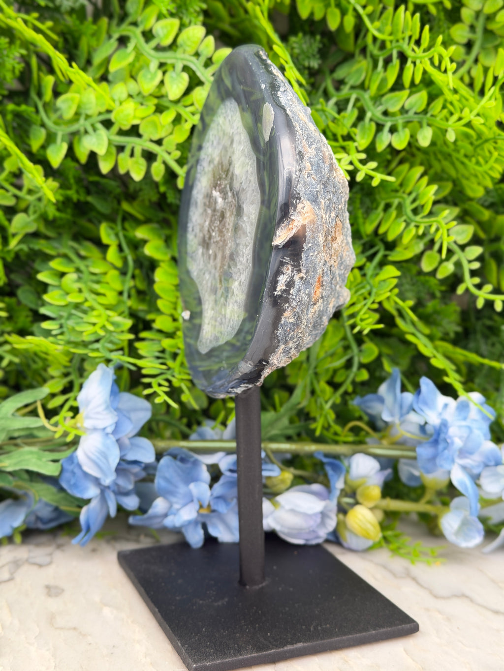 Halve Agaat op standaard (1034 gr/20 cm)