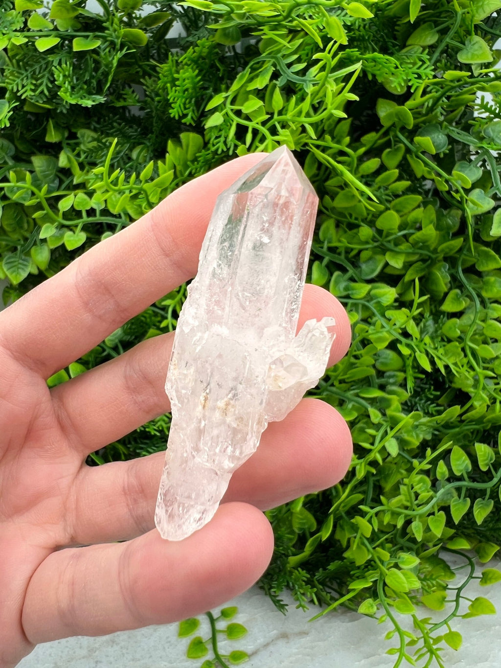 Bergkristal cluster by KEY LIME STORE