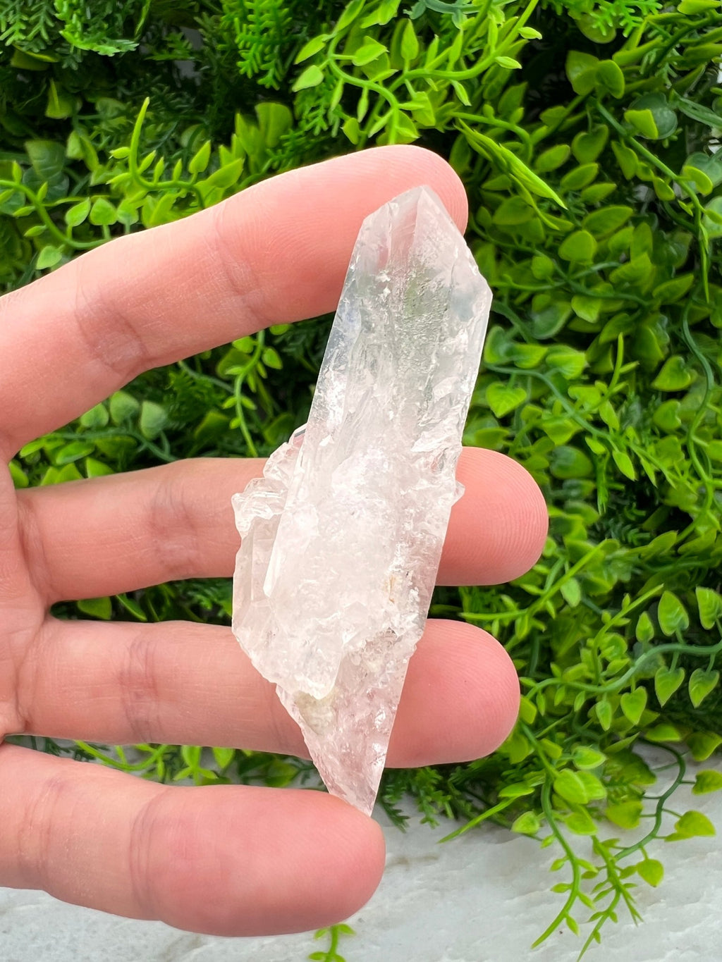 Bergkristal cluster by KEY LIME STORE