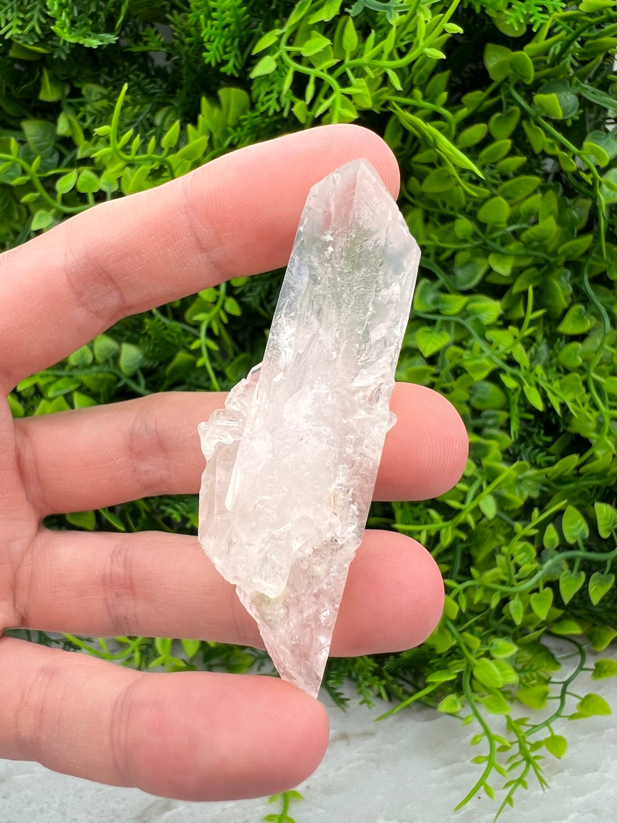 Bergkristal cluster by KEY LIME STORE