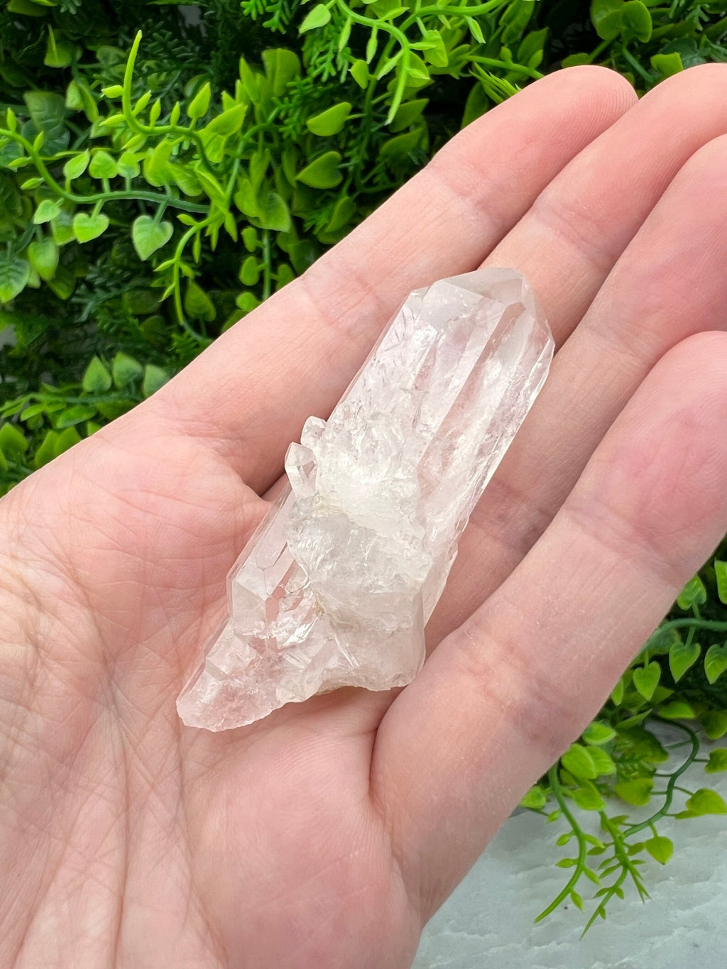 Bergkristal cluster by KEY LIME STORE