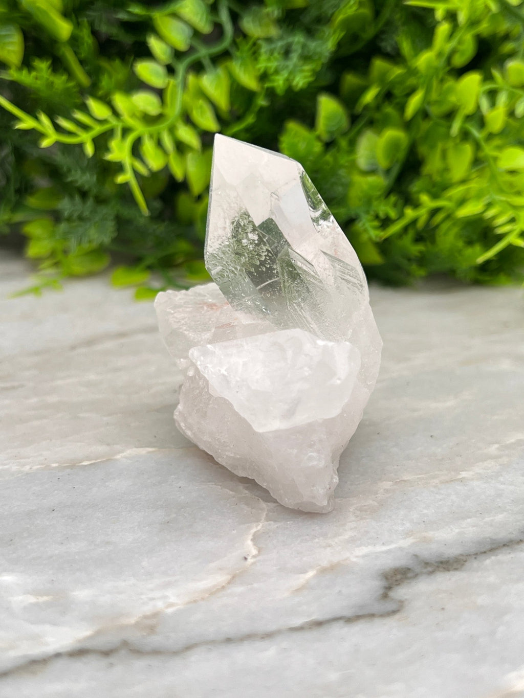 Bergkristal cluster by KEY LIME STORE
